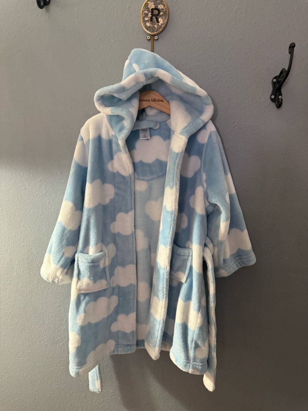 Tucker + Tate Kids Blue and White Cloud Hooded Robe